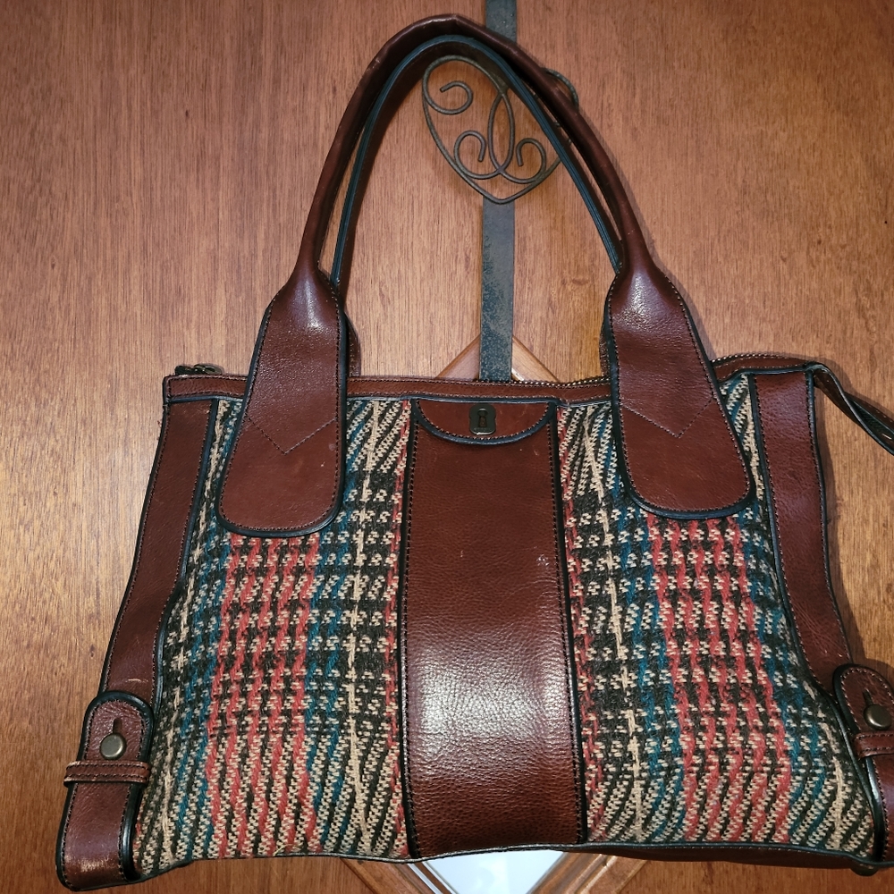 🔑Fossil plaid and leather Weekender bag